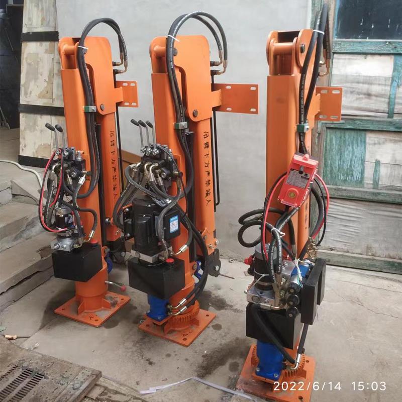 北镇市重汽蓝牌随车吊 3.2吨 国六动力强 液压驱动 农用自卸起重机